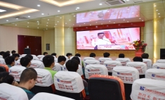 培育匠心人才，大國工匠點亮校園夢想