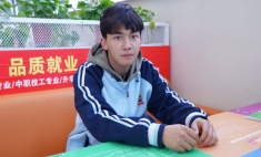熱愛(ài)數(shù)學(xué)與籃球的追夢(mèng)少年