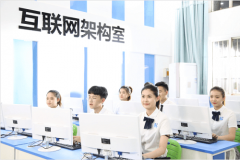 【媒體關(guān)注】為什么學(xué)互聯(lián)網(wǎng)新技術(shù)，要來(lái)新華？