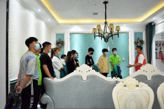 蘭州新華VR空間創意學子赴蘭州包豪斯研學游！
