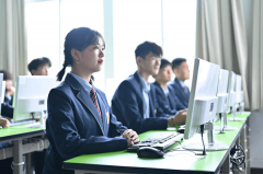 職業教育教學“趕考”新時代，新華真實訓育人才！
