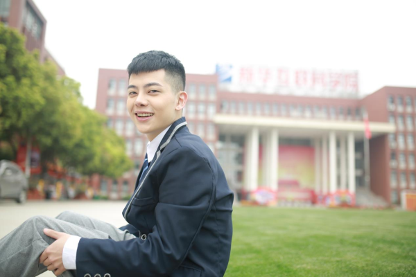2021就業(yè)競爭力觀察報告出爐，互聯(lián)網(wǎng)行業(yè)依然火熱