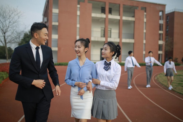 2021就業(yè)競爭力觀察報告出爐，互聯(lián)網(wǎng)行業(yè)依然火熱