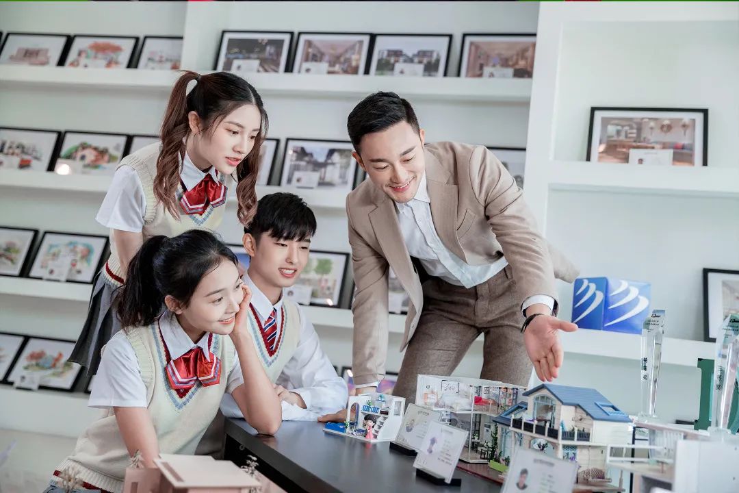 八月即將結(jié)束，還沒(méi)找好學(xué)校怎么辦？