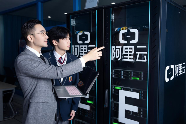 聚焦 00后： 我們向往的職業(yè)