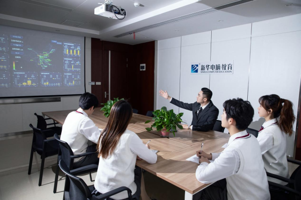 聚焦 00后： 我們向往的職業(yè)