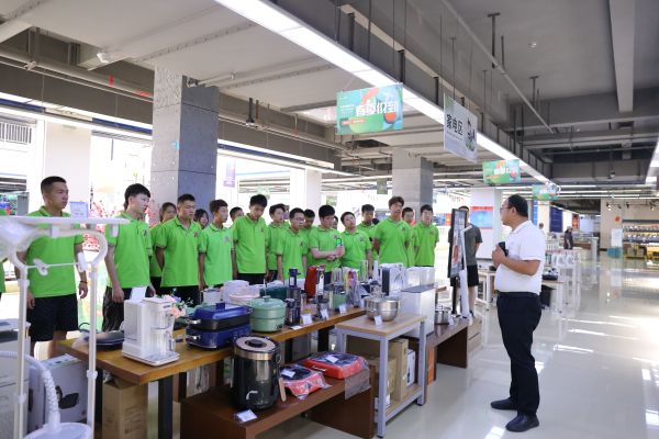 蘭州新華企業(yè)研學(xué)游 領(lǐng)略企業(yè)課堂 探索行業(yè)新知